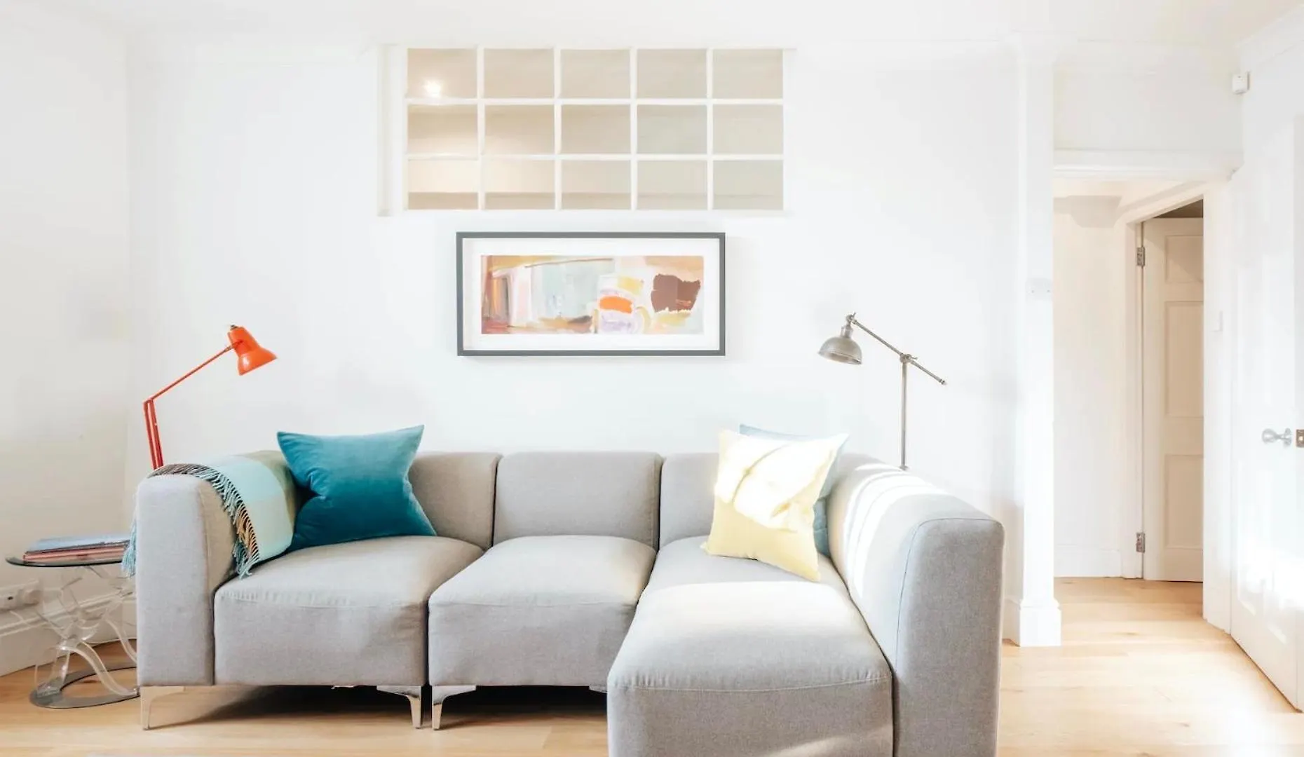 Brighton Beach Apartment Parking Free On-Site Ev